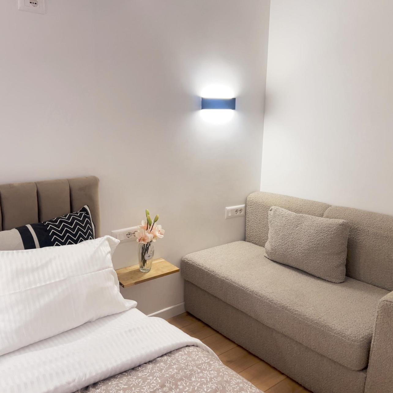 Bllok Scandi Apartments 1 Self-Check-In ติรานา ภายนอก รูปภาพ